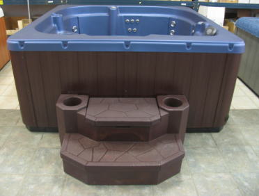Alpine Hot Tub Spa w/ Step