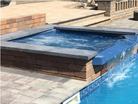 漂流物　epaves2 7' x 7' Square Oasis Vanishing Edge Spillover Spa with 12