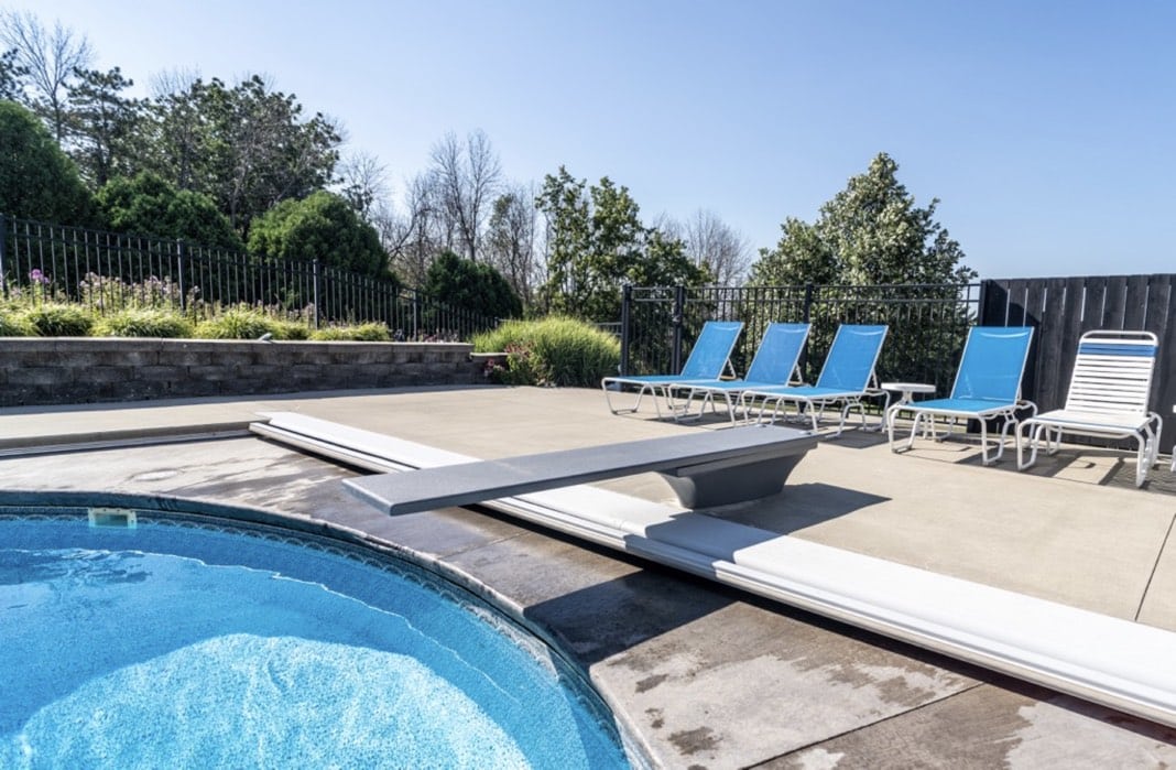 GPP - GX 6' Diving Board & 3 Bolt Base
