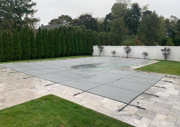 Loop-Loc 16x32 Gray Solid Safety Cover w/ Auto Cover Pump, Rectangle w/ 4x8 Center End Step