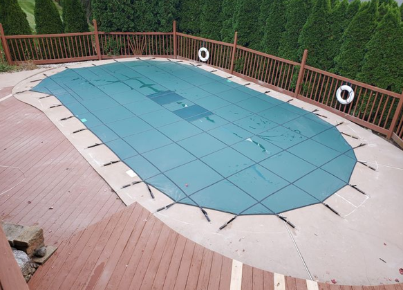 Loop-Loc 16x32 Green Solid Safety Cover w/ Mesh Drain Panels, Rectangle w/ 2' Offset Left 4x8 Step