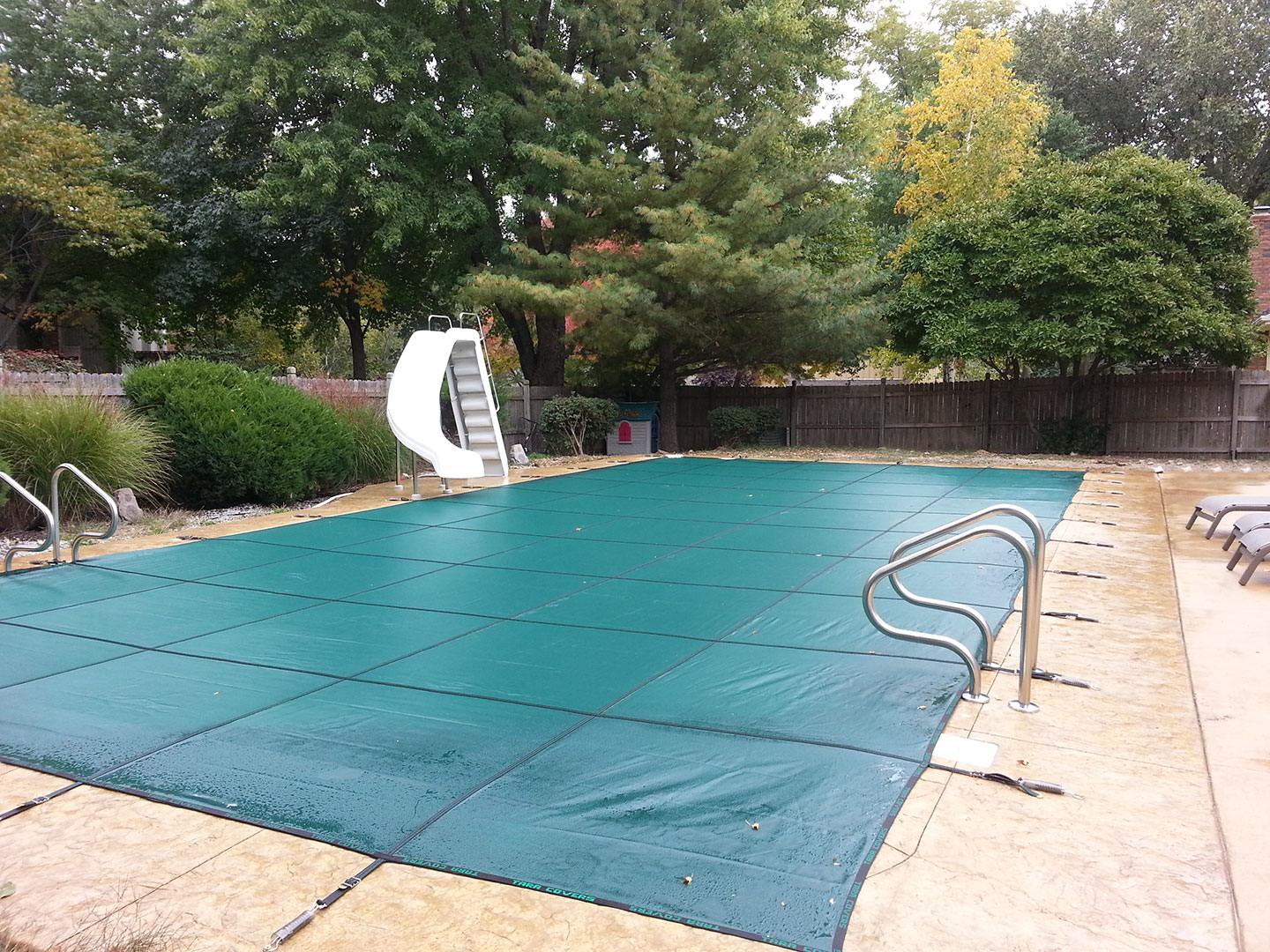 Tara HD Mesh 16' x 32' 6R/2R Rectangle Mesh Safety Cover w/4x8 LS 1' OS, Gn
