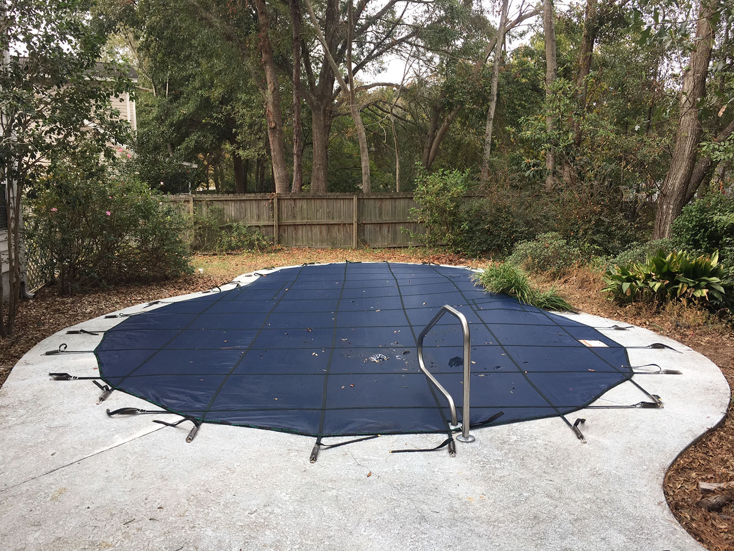 Tara Regular 20' x 40' 6R/2R Rectangle Mesh Safety Cover w/4x8 CES, Bl