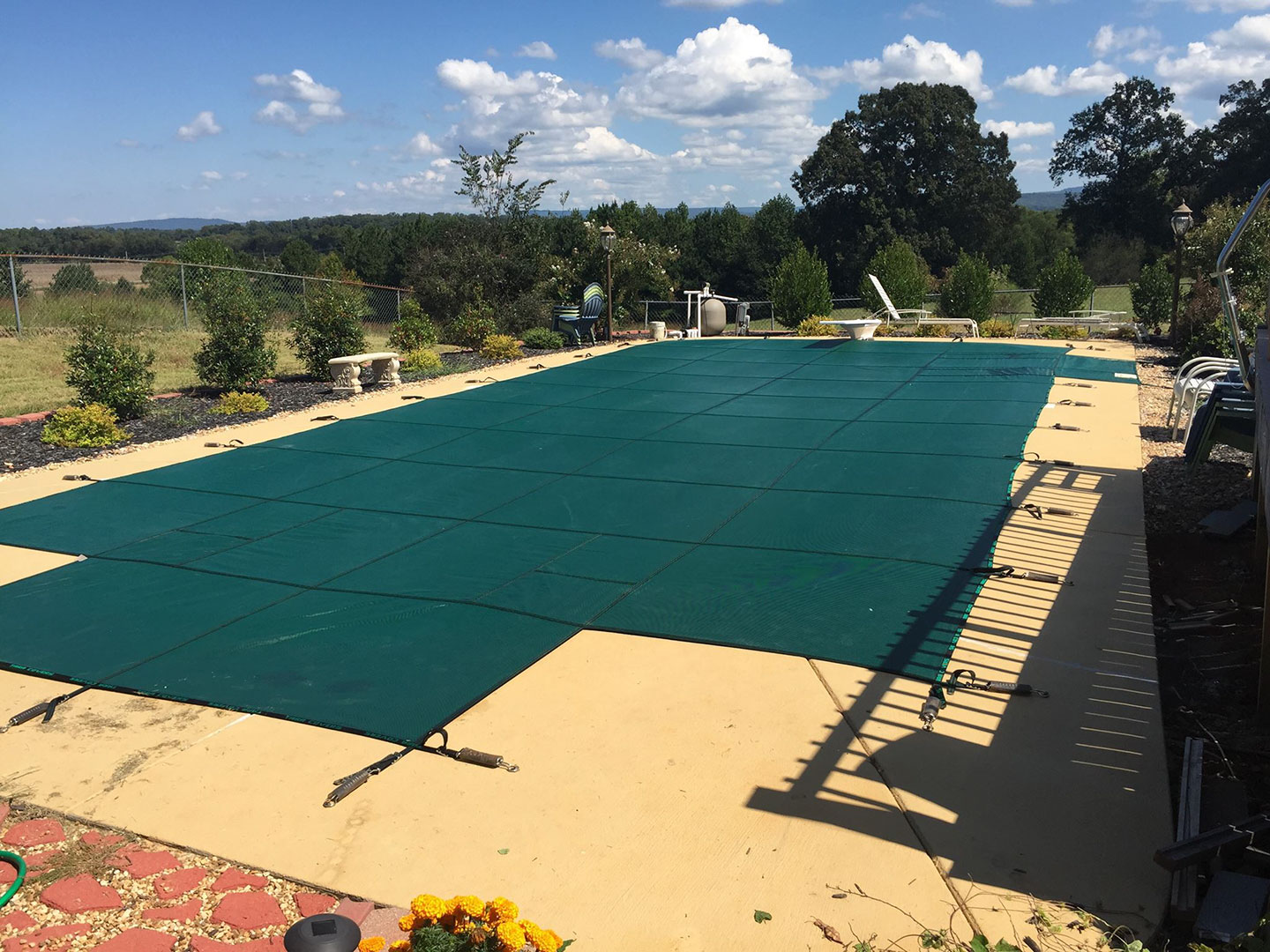 Tara Regular 16' x 32' 6R/2R Rectangle Mesh Safety Cover w/4x8 RS 1' OS, Gn