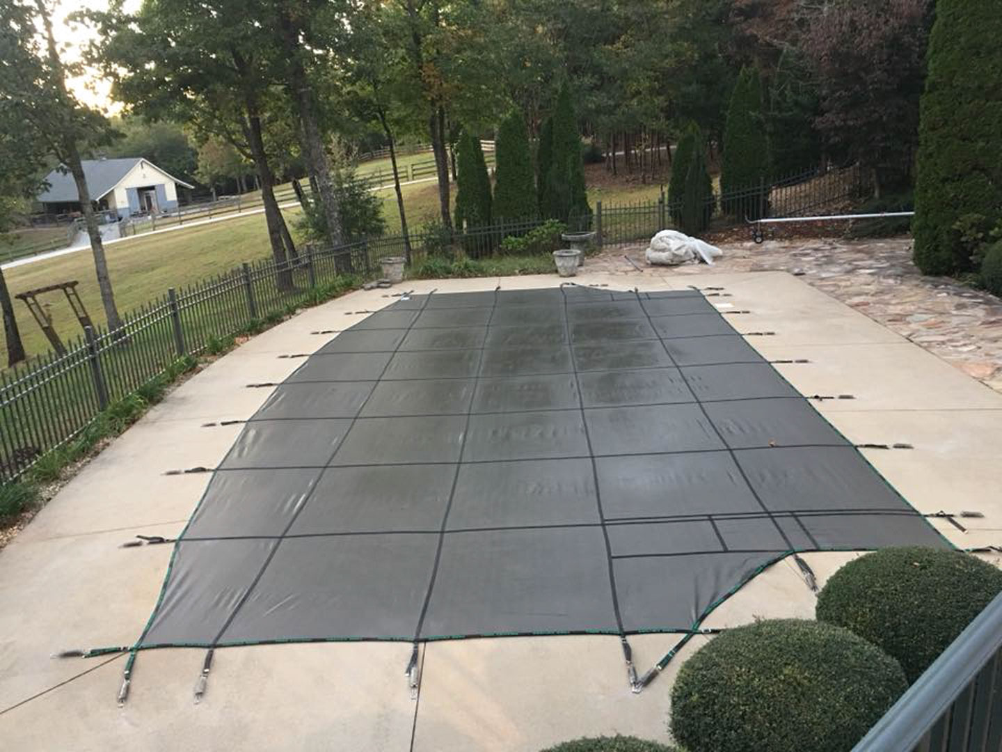 Tara Regular 20' x 40' 6R/2R Rectangle Mesh Safety Cover w/4x8 LS, Tn