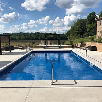 Vinyl Pools vs. Fiberglass Pools vs. Concrete Pools