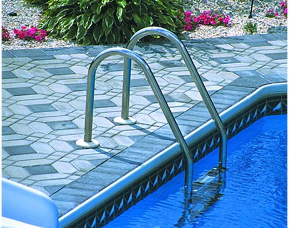 Ladder with 3 Stainless Steel Treads