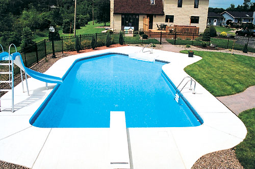 14' x 32' Lazy-L Swimming Pool Kit with 42" Polymer Walls