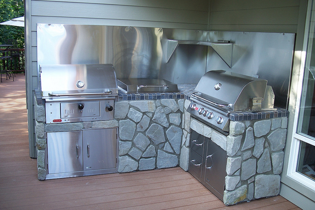 Bull Bison 30 Charcoal Grill Bull Bison Charcoal Grill In Island
